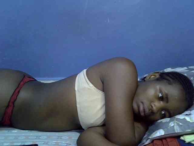 curvy-corazon webcam