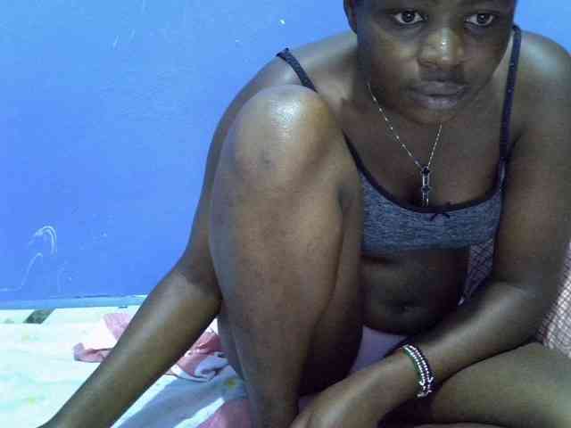 curvy-corazon webcam