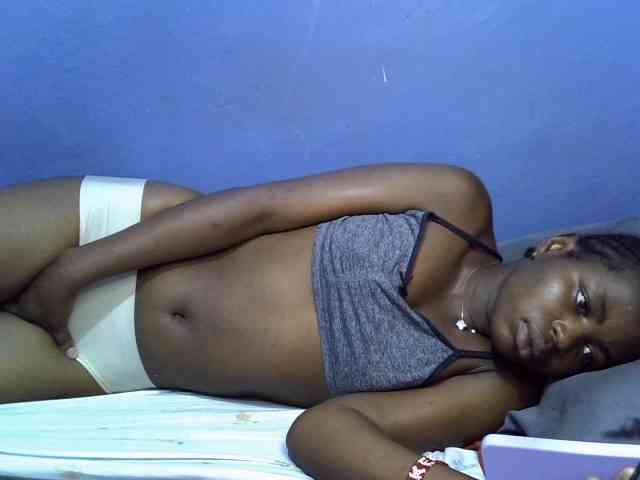 curvy-corazon webcam