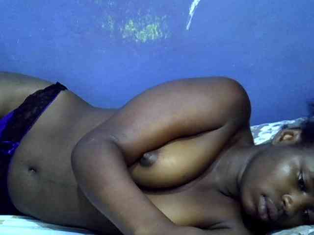 curvy-corazon webcam