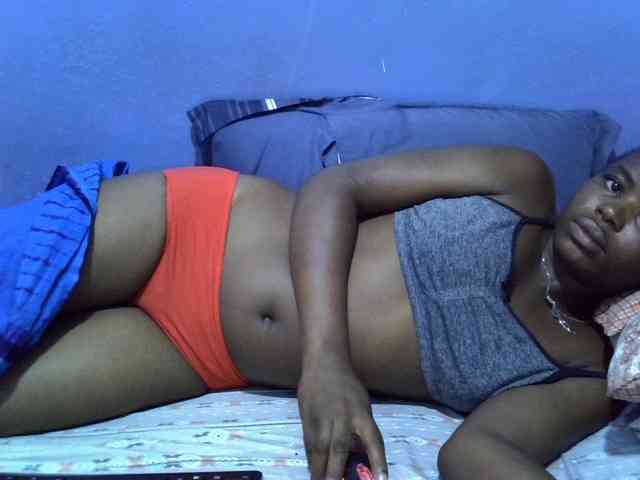 curvy-corazon webcam