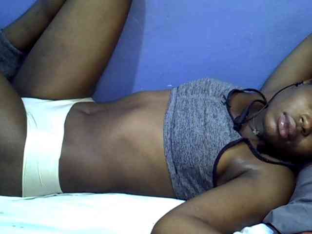 curvy-corazon webcam
