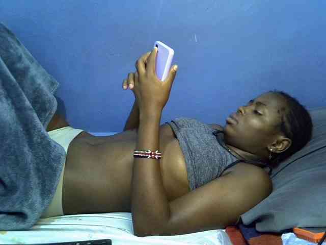 curvy-corazon webcam