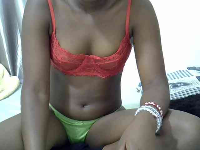 curvy-corazon webcam