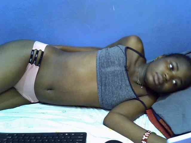 curvy-corazon webcam