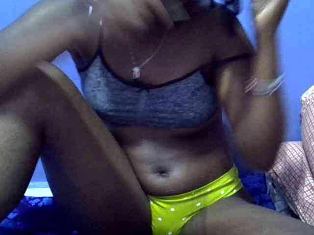 curvy-corazon webcam
