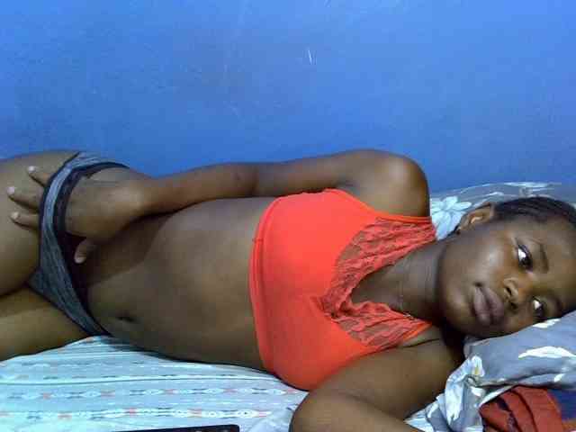 curvy-corazon webcam