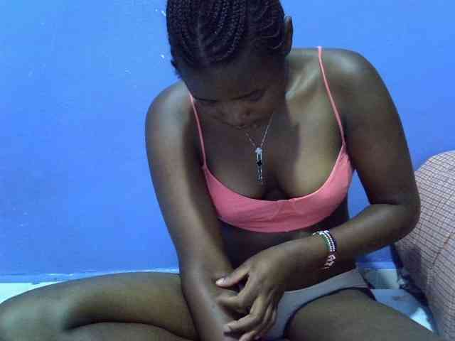 curvy-corazon webcam