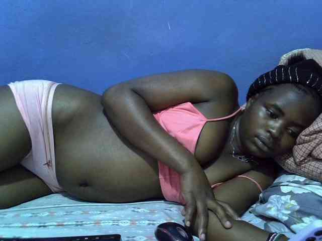 curvy-corazon webcam