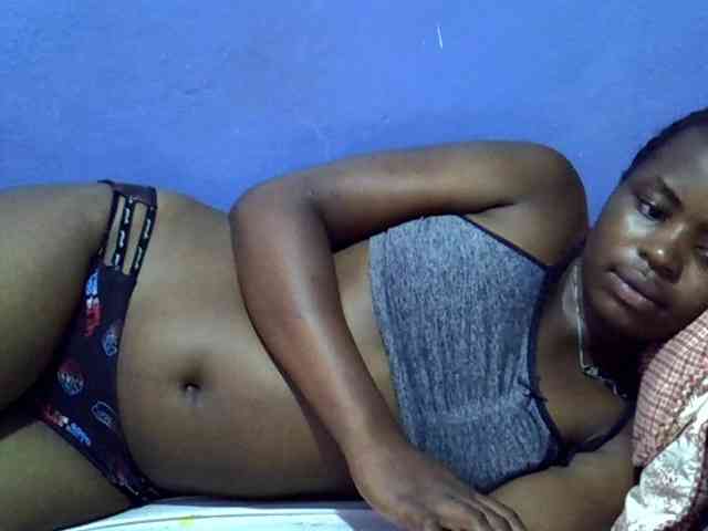 curvy-corazon webcam