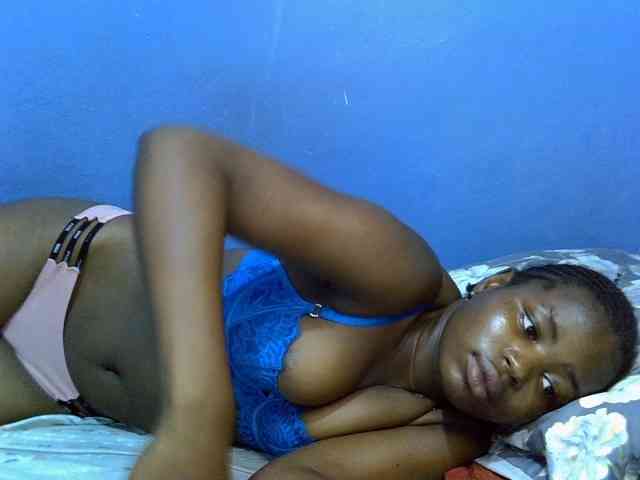 curvy-corazon webcam