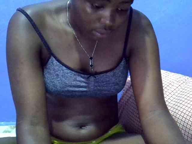 curvy-corazon webcam