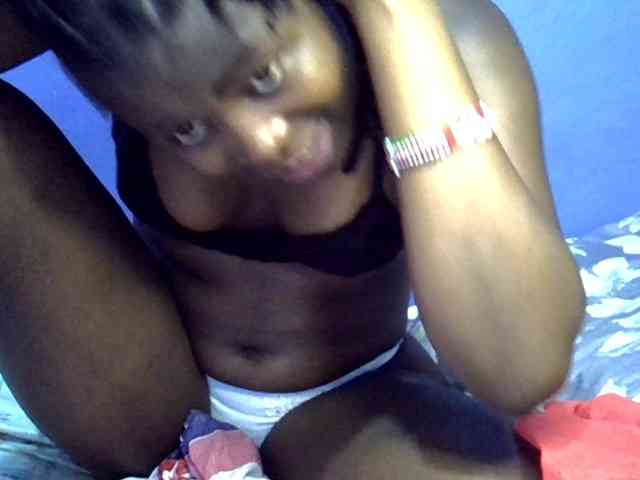 curvy-corazon webcam