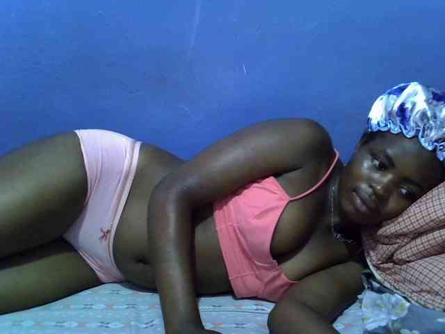 curvy-corazon webcam