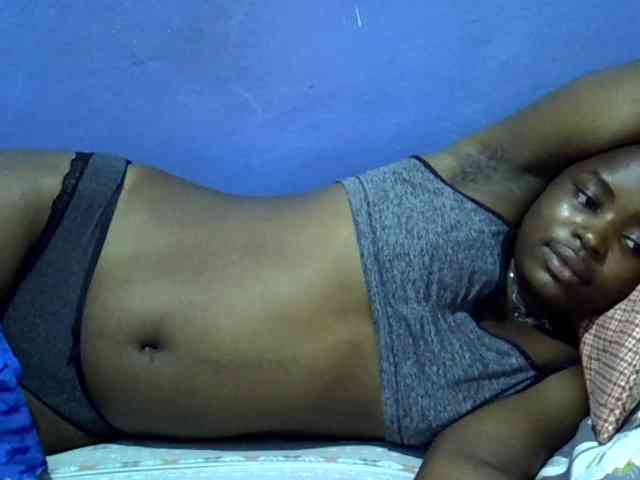 curvy-corazon webcam