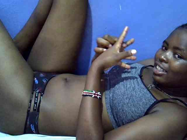 curvy-corazon webcam