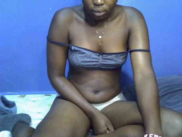 curvy-corazon webcam