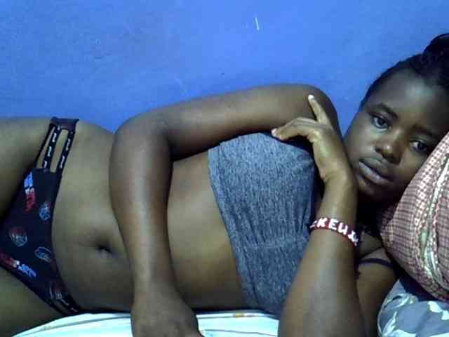curvy-corazon webcam