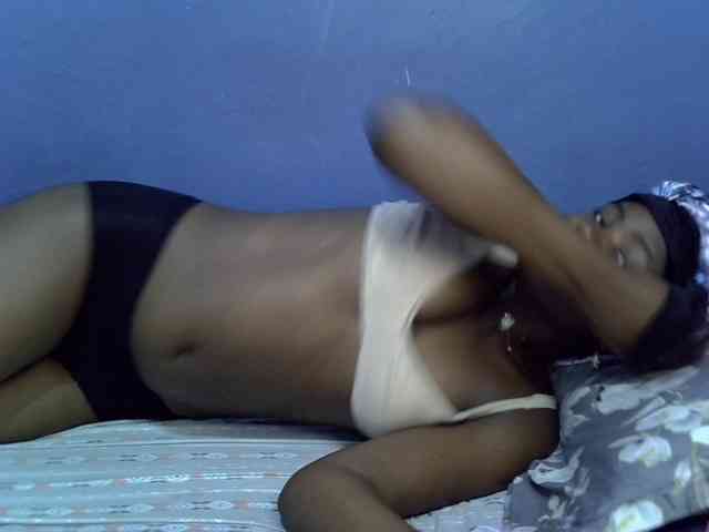 curvy-corazon webcam