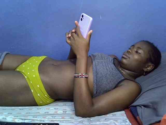 curvy-corazon webcam