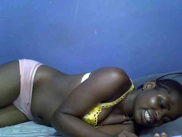 curvy-corazon webcam