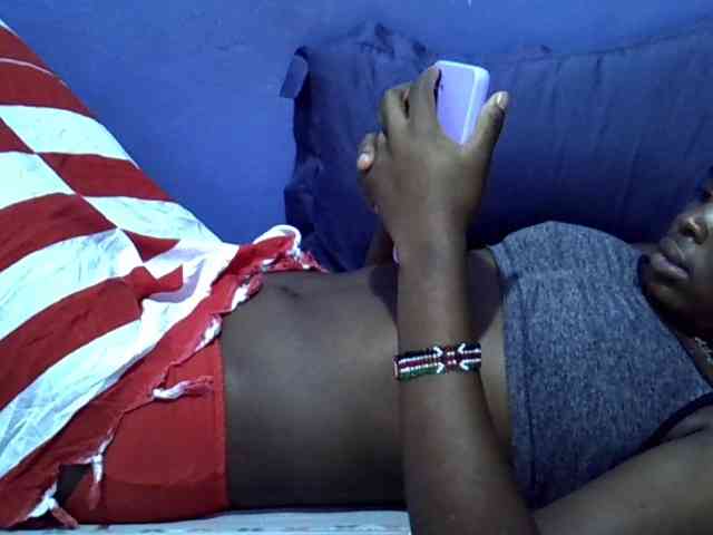 curvy-corazon webcam