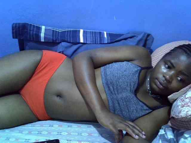 curvy-corazon webcam