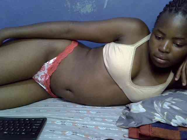 curvy-corazon webcam