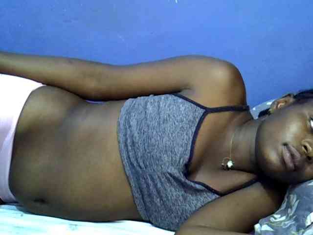 curvy-corazon webcam