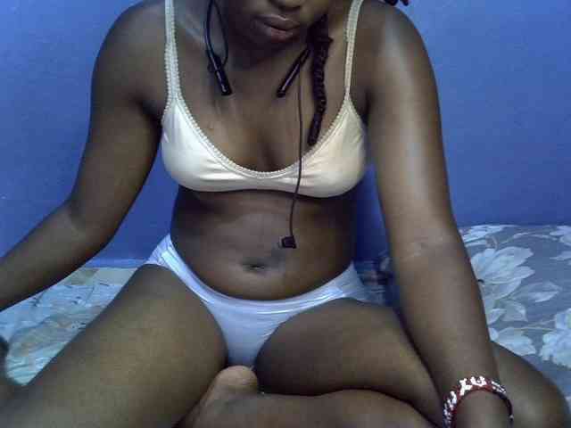 curvy-corazon webcam