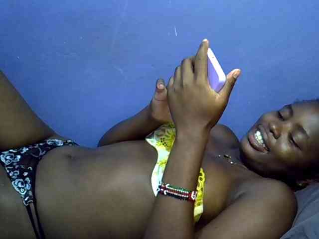 curvy-corazon webcam