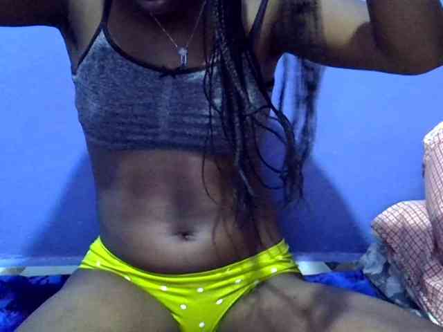 curvy-corazon webcam