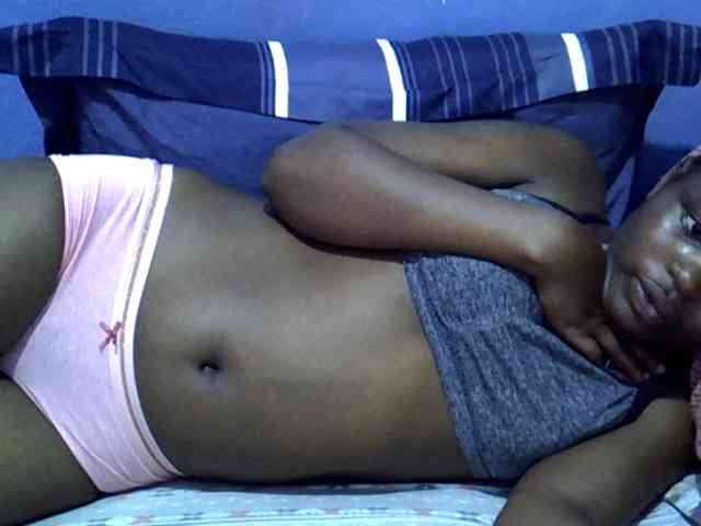 curvy-corazon webcam
