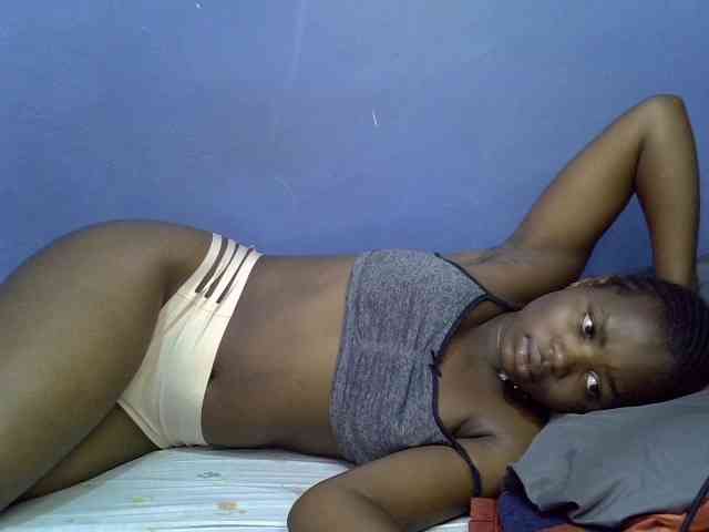 curvy-corazon webcam