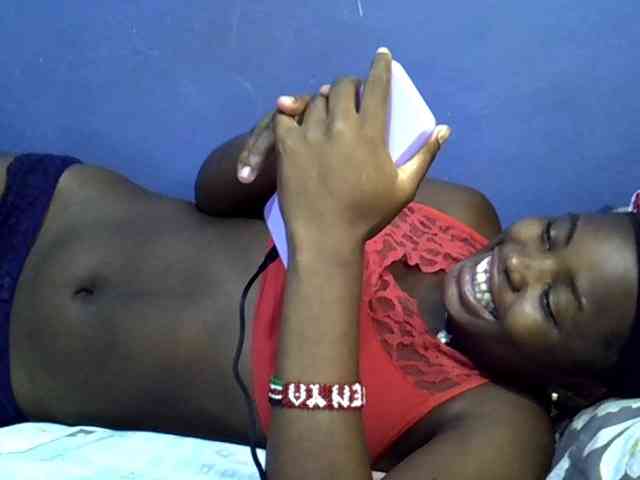 curvy-corazon webcam