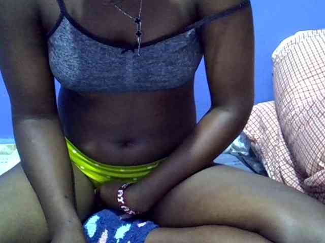 curvy-corazon webcam