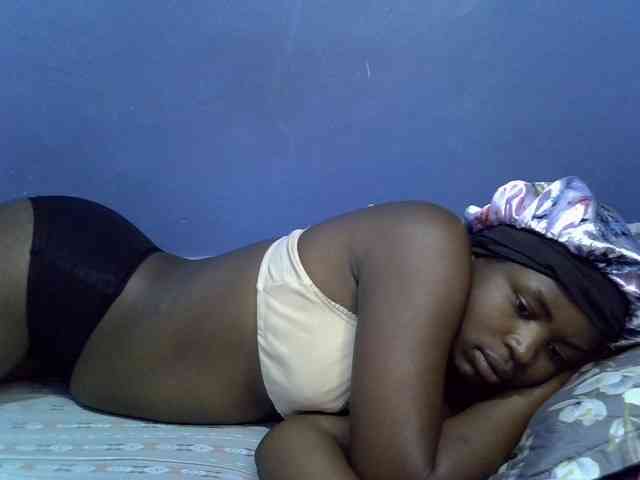 curvy-corazon webcam