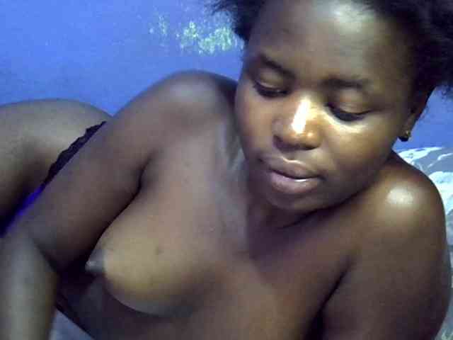 curvy-corazon webcam