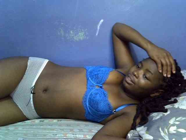 curvy-corazon webcam