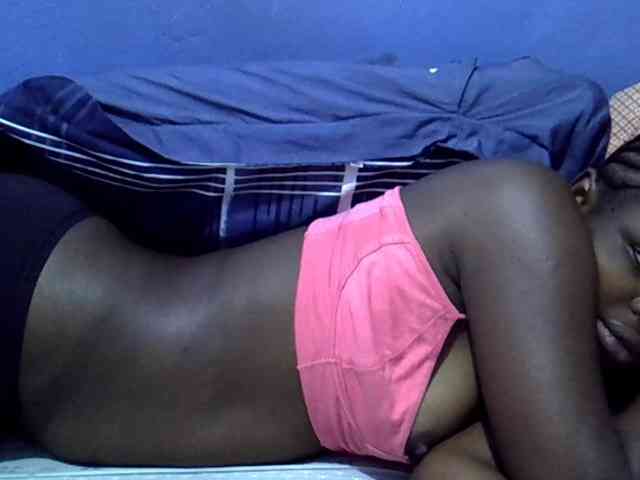 curvy-corazon webcam