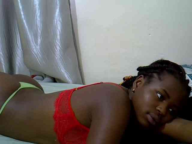 curvy-corazon webcam