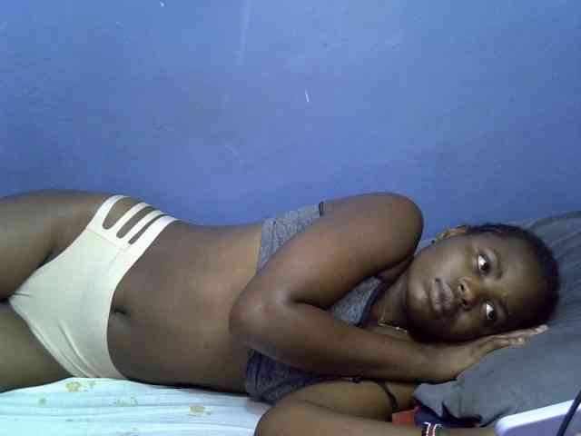 curvy-corazon webcam