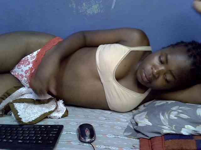 curvy-corazon webcam