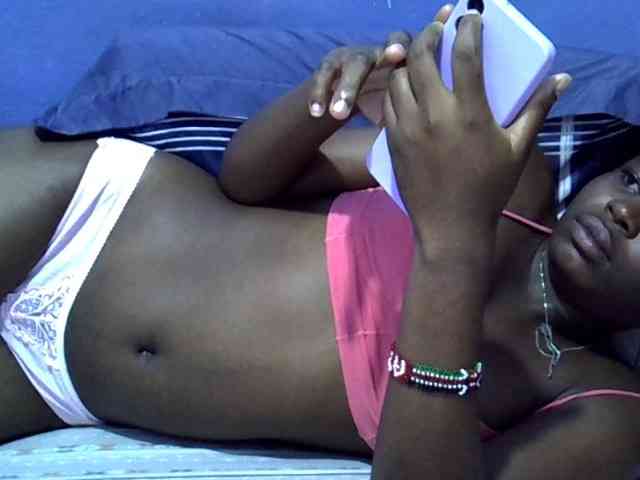 curvy-corazon webcam
