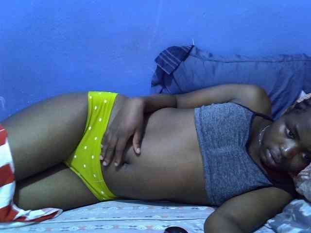curvy-corazon webcam