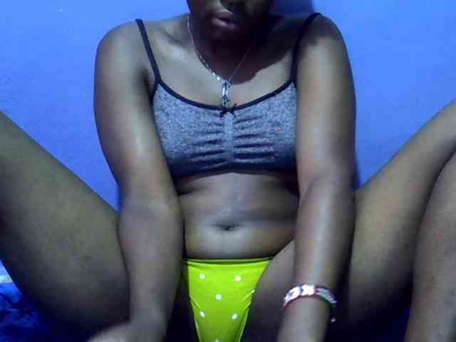 curvy-corazon webcam