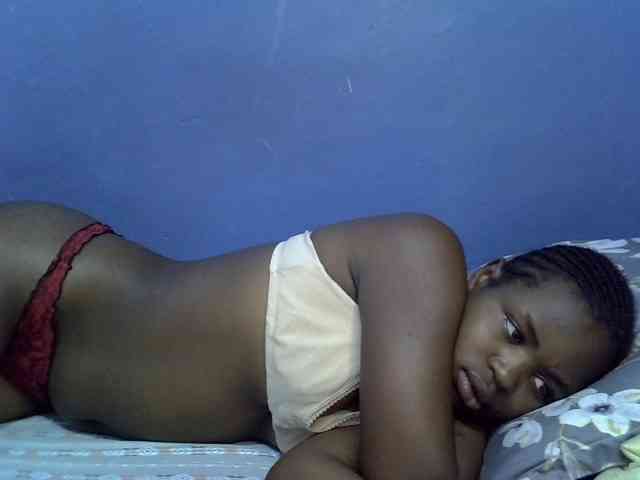 curvy-corazon webcam
