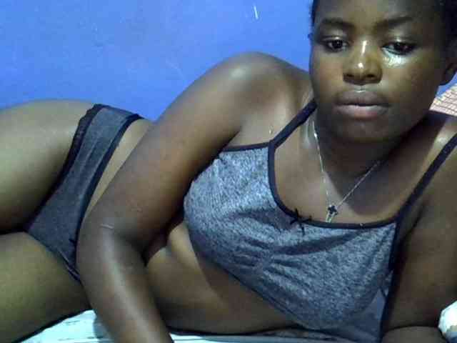 curvy-corazon webcam