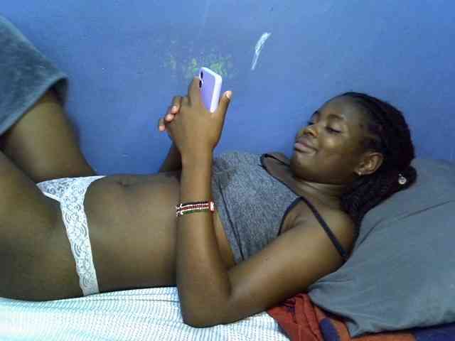 curvy-corazon webcam