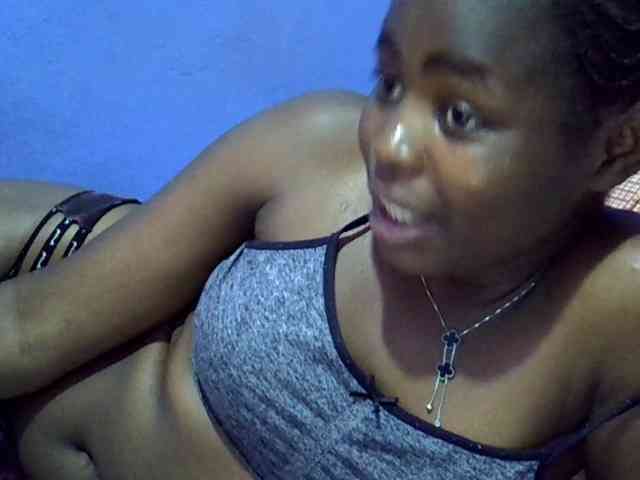 curvy-corazon webcam